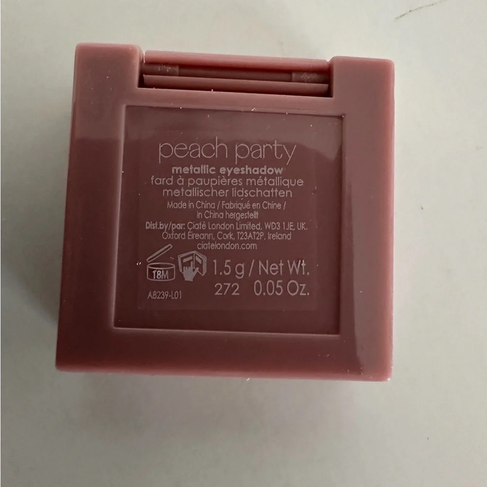 NIB Ciaté London Metallic Eyeshadow in Peach Party Quiet Luxury Minimalist